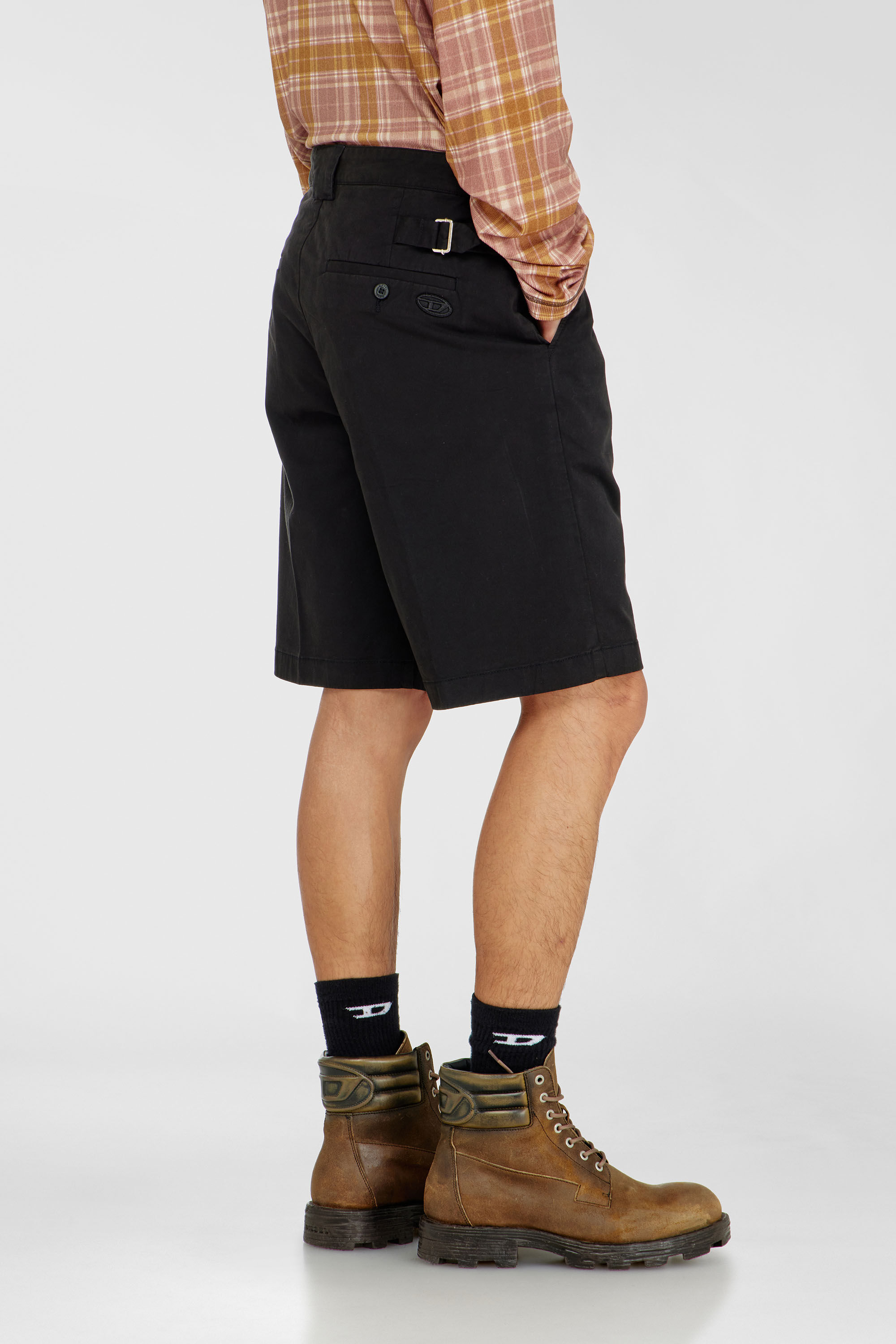 Diesel - P-LARS-SHORT-VIL-T92, Man's Cotton shorts with tonal Oval D logo in Black - 4