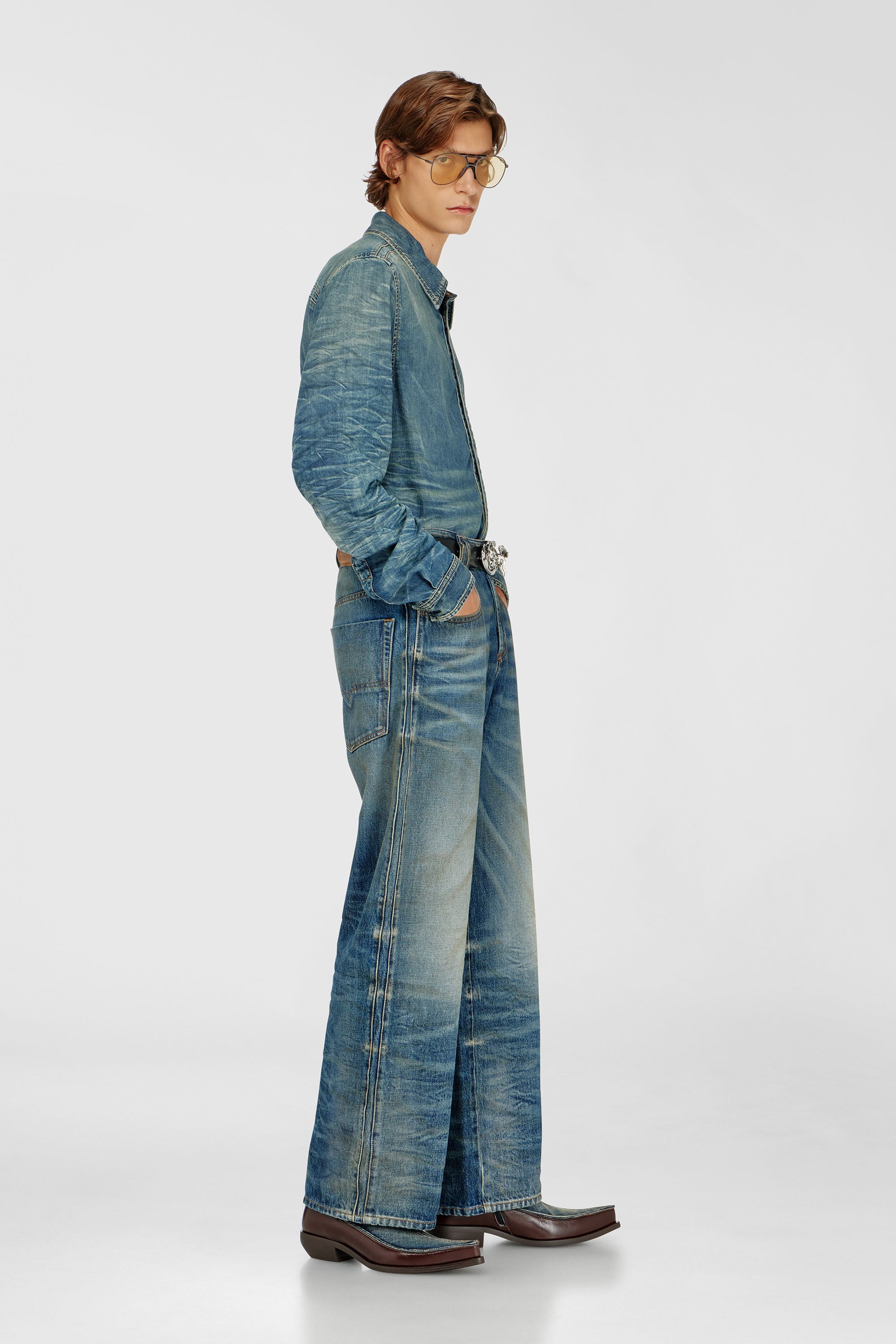 Diesel - Unisex's Relaxed Jeans 1982 D-Hakou 007GC, Medium blue - 2