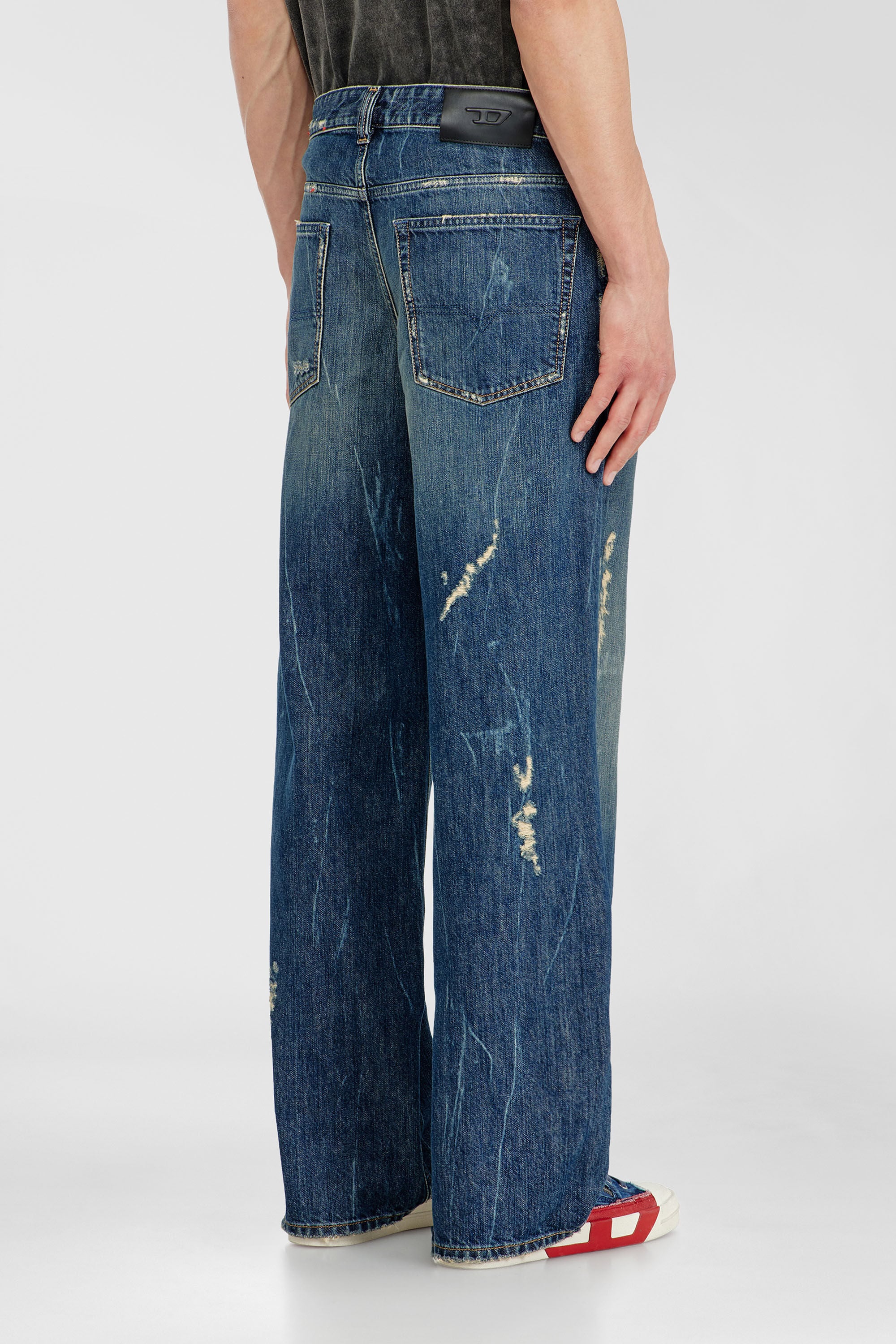 Diesel - Man's Relaxed Jeans 2001 D-Macro 09Q28, Medium blue - 5