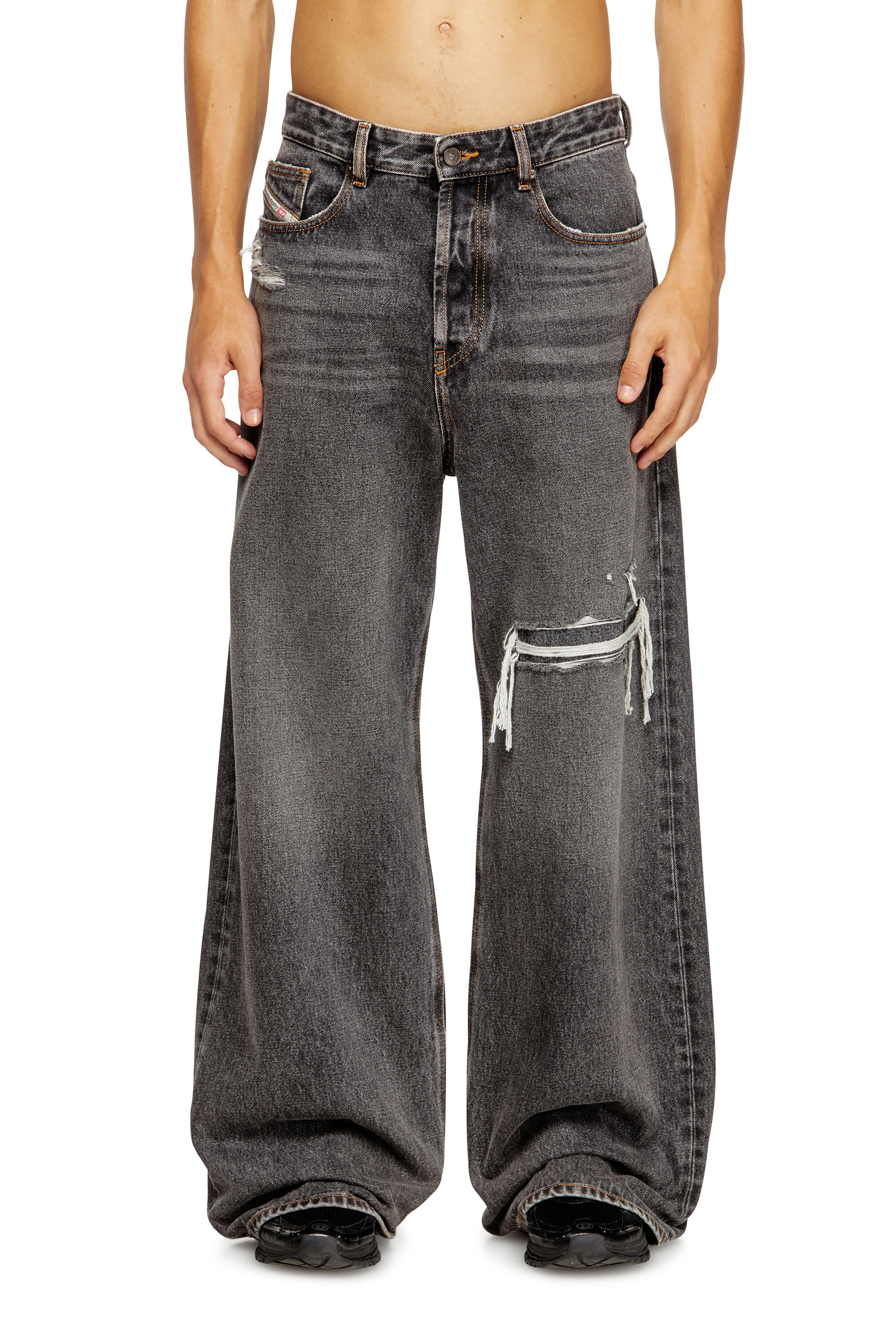 DIESEL ディーライズ D-RISE Man: Oversized Regular Black/Dark grey Jeans | Diesel
