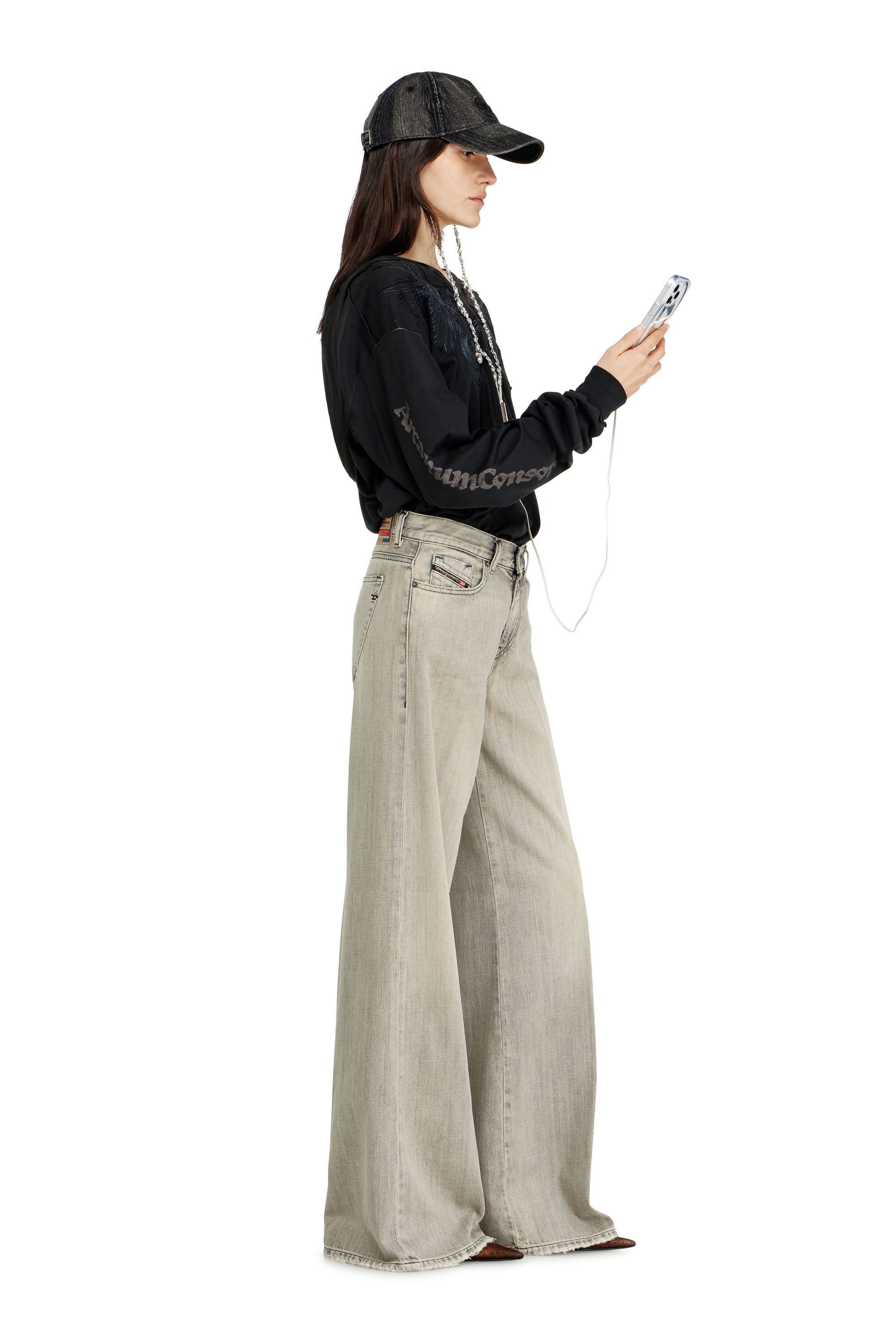 Diesel - Woman's Flare Jeans 1978 D-Akemi 068RU, Grey - 1