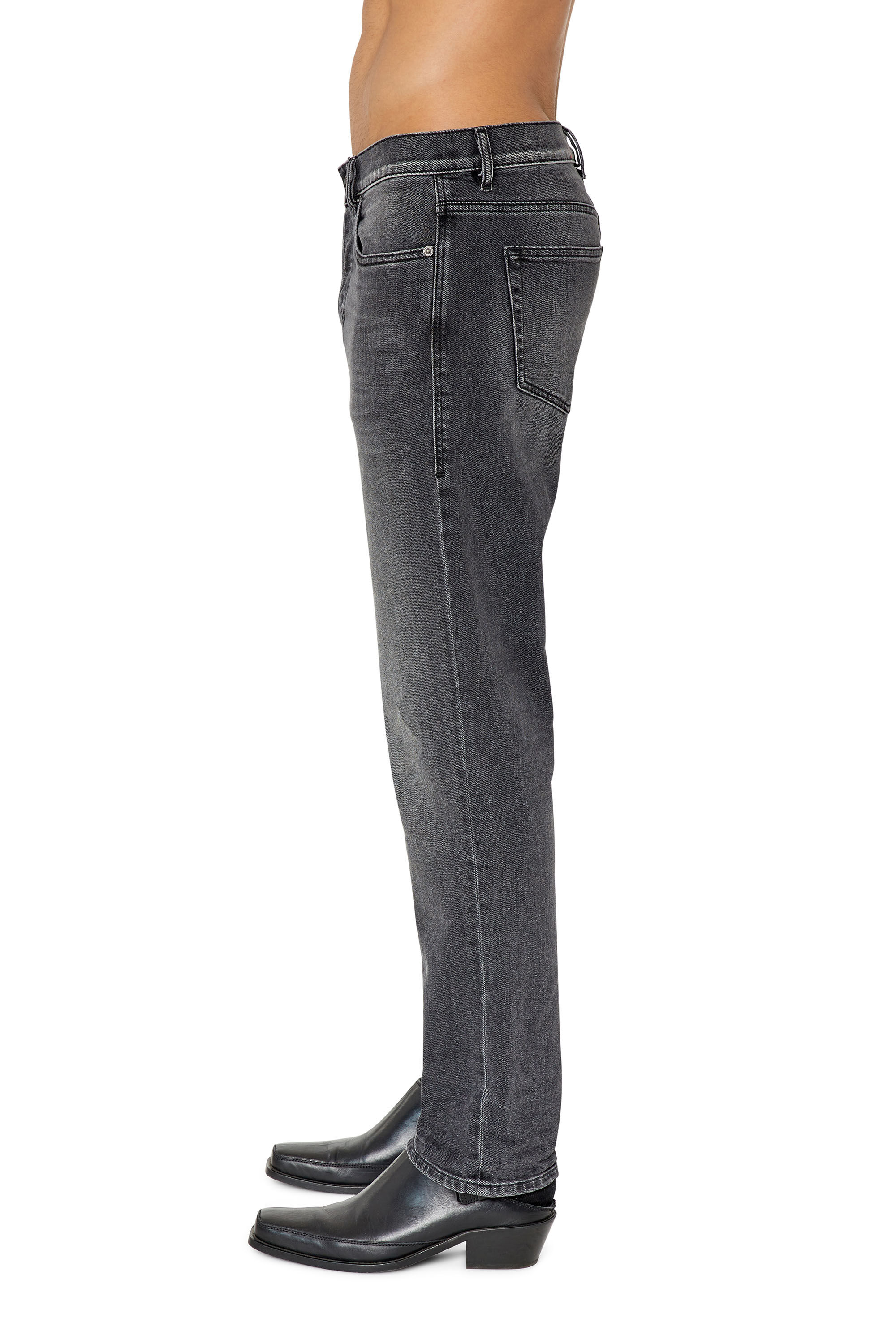 Diesel - 2020 D-Viker 09E94 Straight Jeans, Black/Dark grey - Image 5