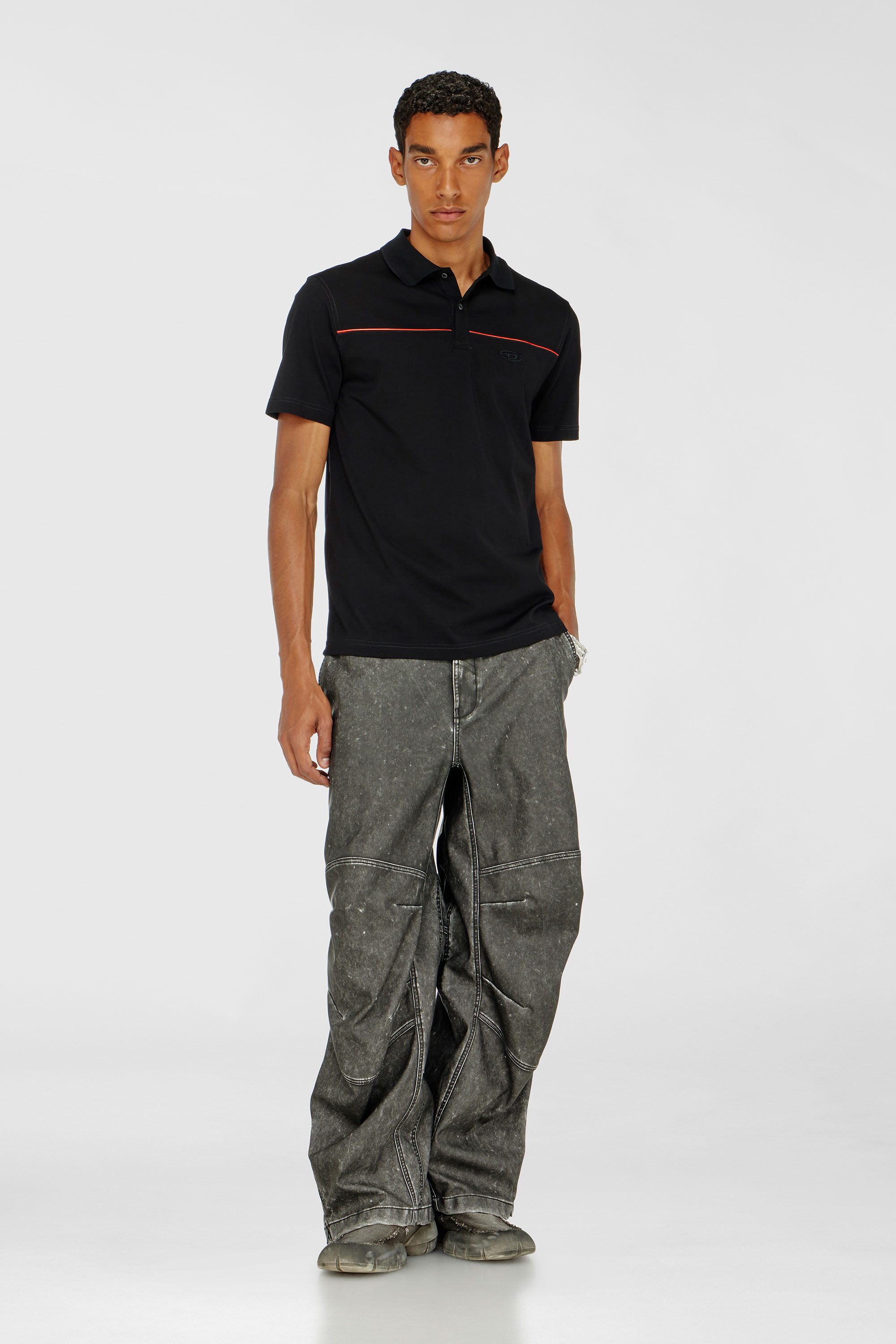 Polo shirt with contrast piping