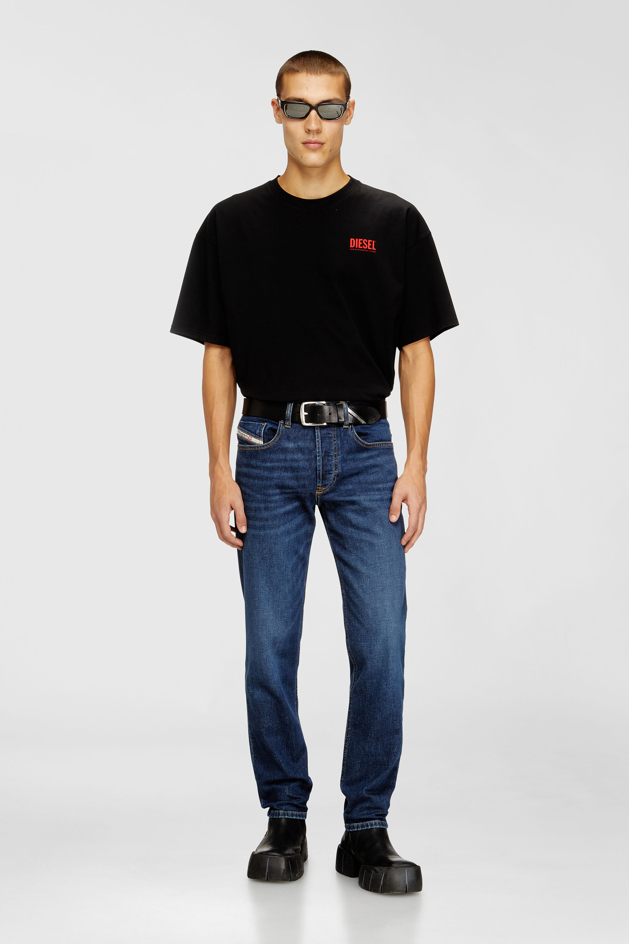 Diesel - Man's Regular Jeans 2023 D-Finitive 0ADBG, Medium blue - 2