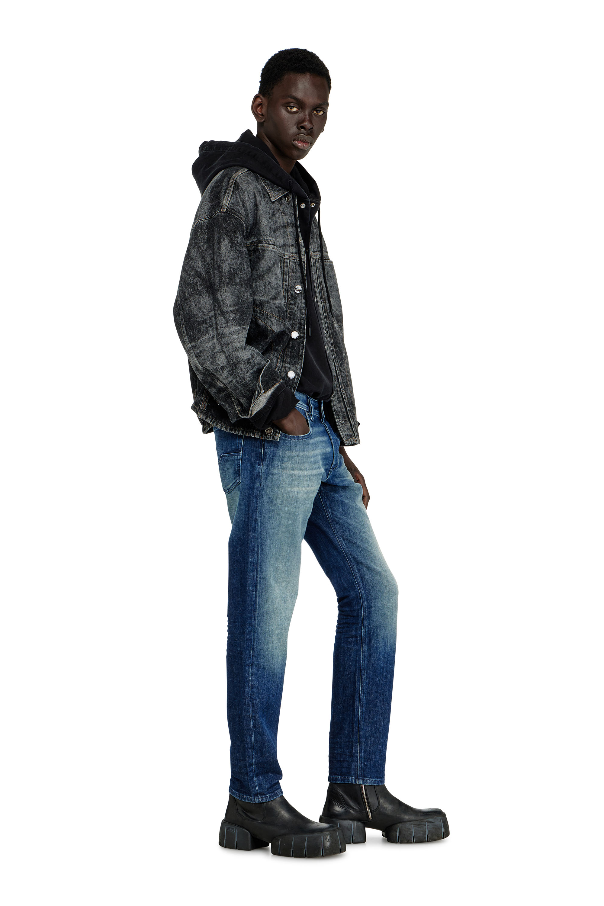 Diesel - Man's Regular Jeans 1986 Larkee-Beex 0KBBR, Dark Blue - 2