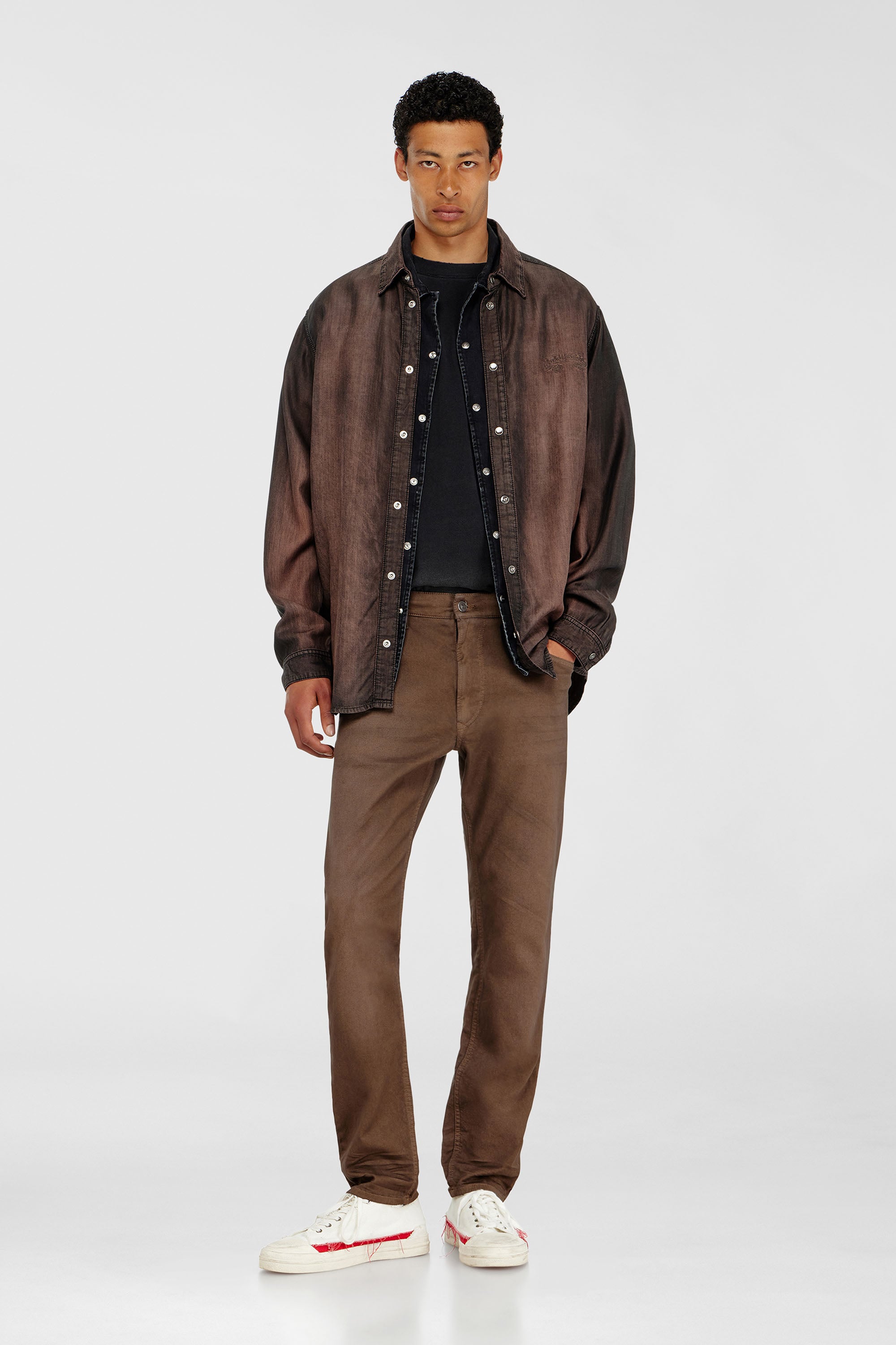 Diesel - Man's Regular 2032 D-Krooley-BW Joggjeans&reg; 0670M, Brown - 2