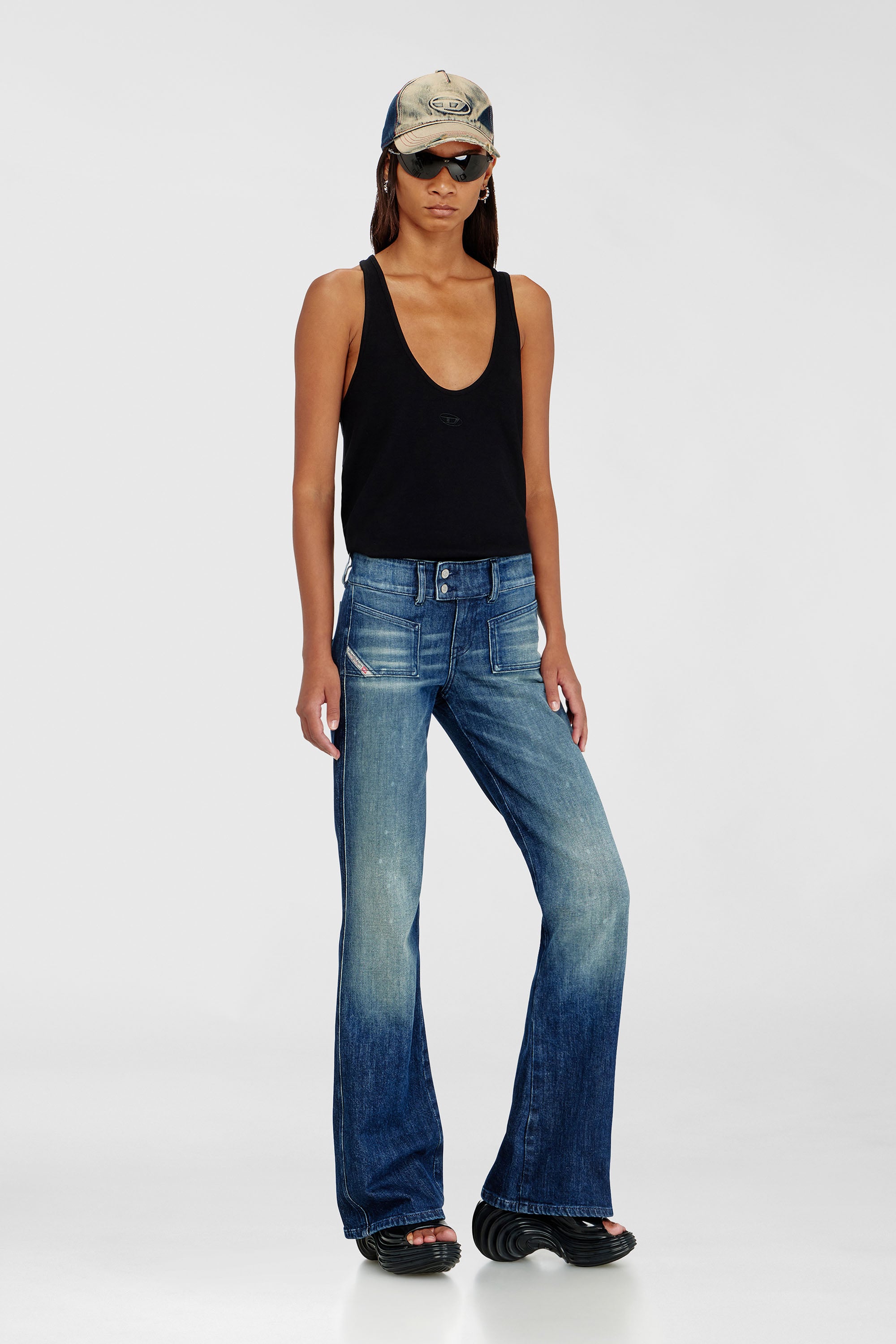 Diesel - MELISSA QUANTUM PLATFORM, Woman's Platform mule in Melflex&reg; in Black - 3