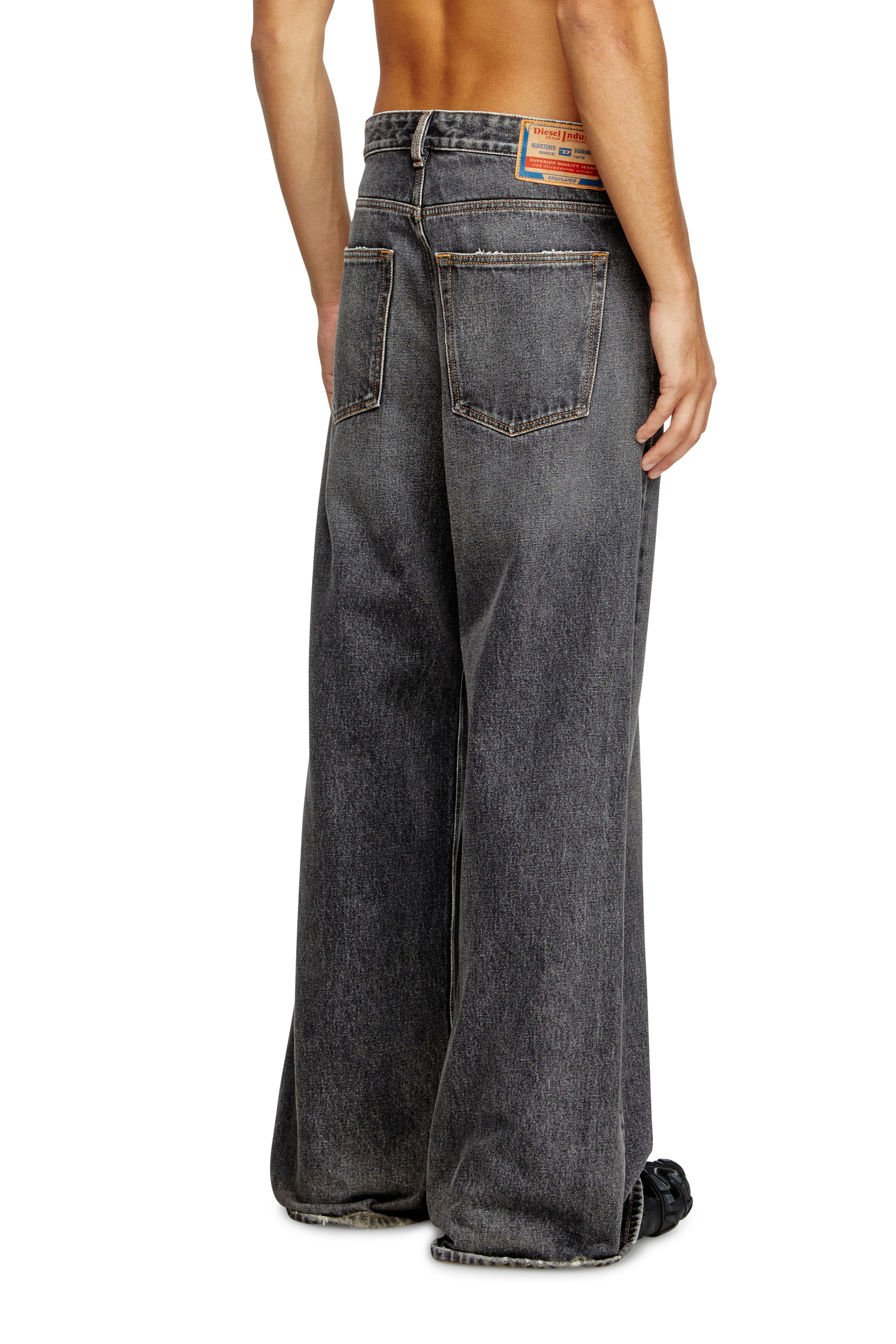 Diesel - Man's Relaxed Jeans D-Rise 007F6, Black/Dark grey - 4