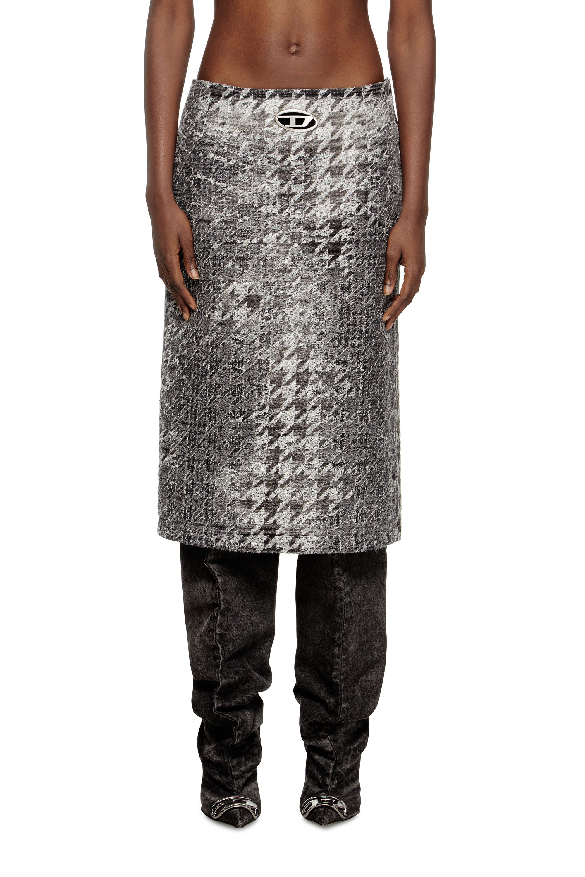 Diesel - DE- RATHIAN-FSH, Woman's Midi skirt in Prince of Wales jacquard denim in Black/White - 3