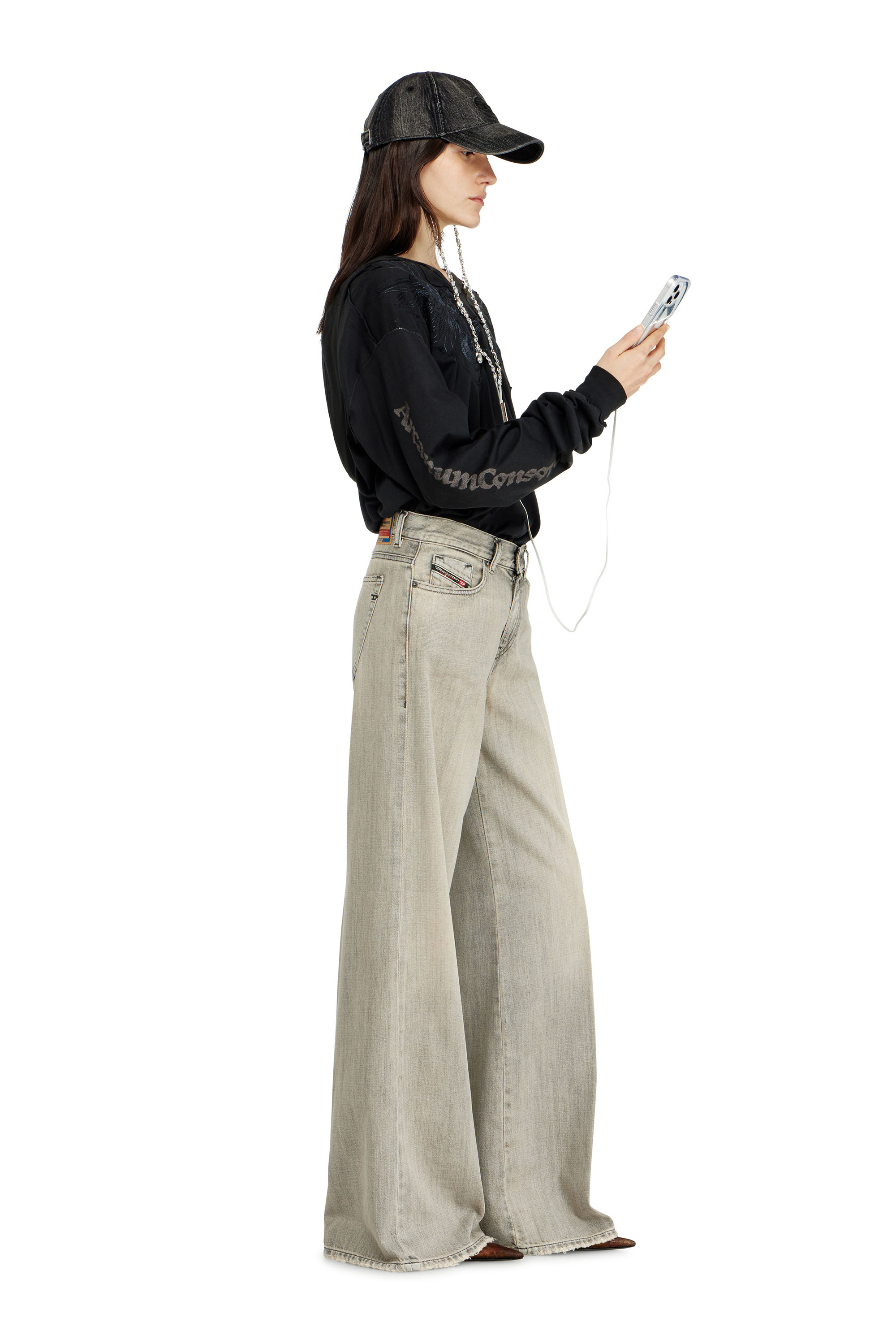 Diesel - Woman's Flare Jeans 1978 D-Akemi 068RU, Grey - 1