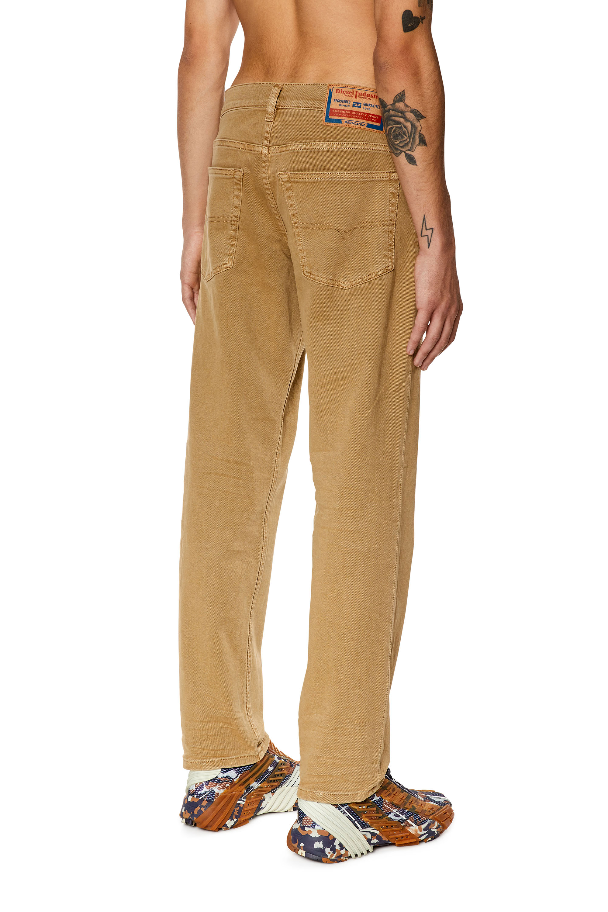 Diesel - Tapered Jeans 2023 D-Finitive 0QWTY, Light Brown - Image 3