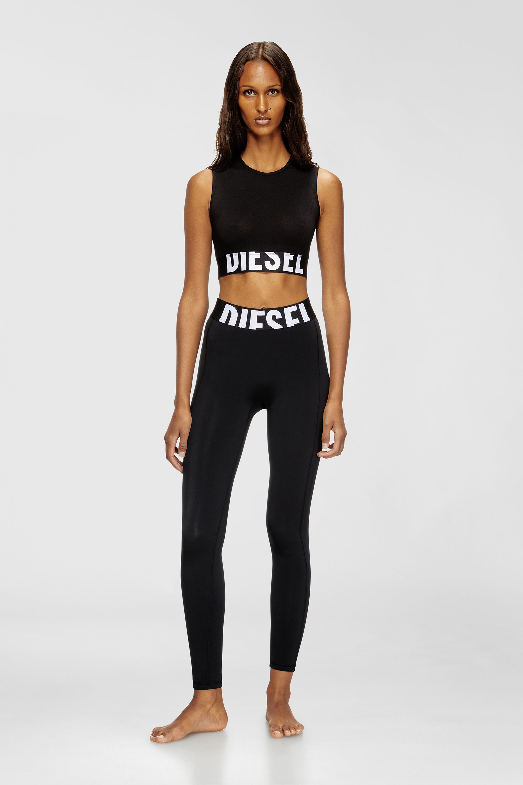 Cropped tank top with cut-off logo