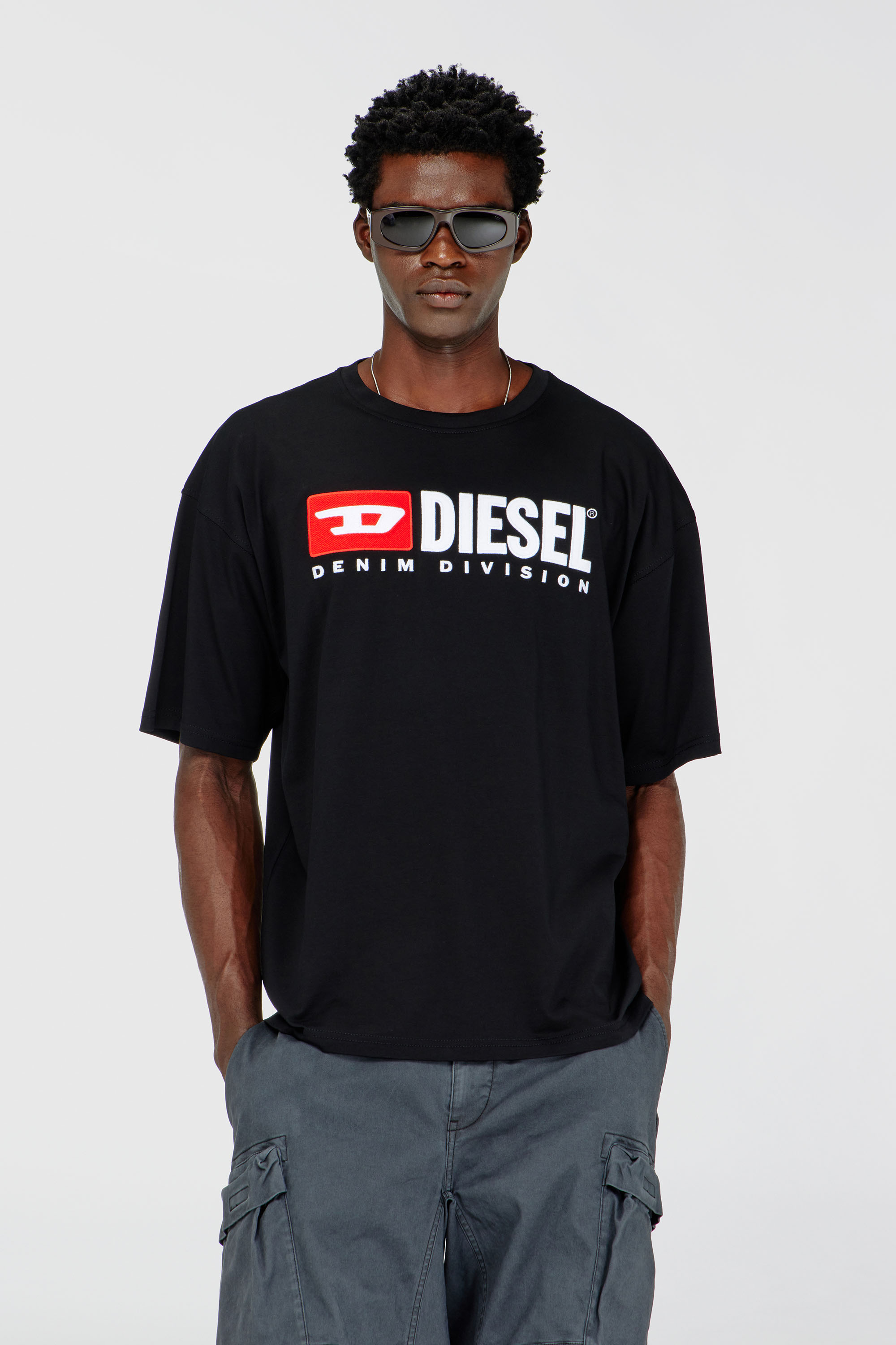 Diesel - T-BOXT-DIV, Man's T-shirt with Diesel patch logo in Black - 1