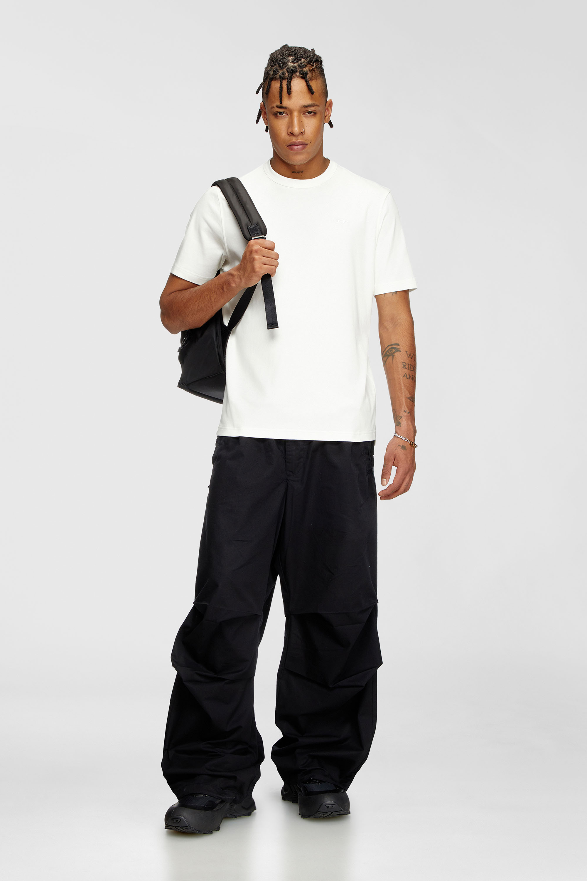 T-shirt with tonal logo embroidery