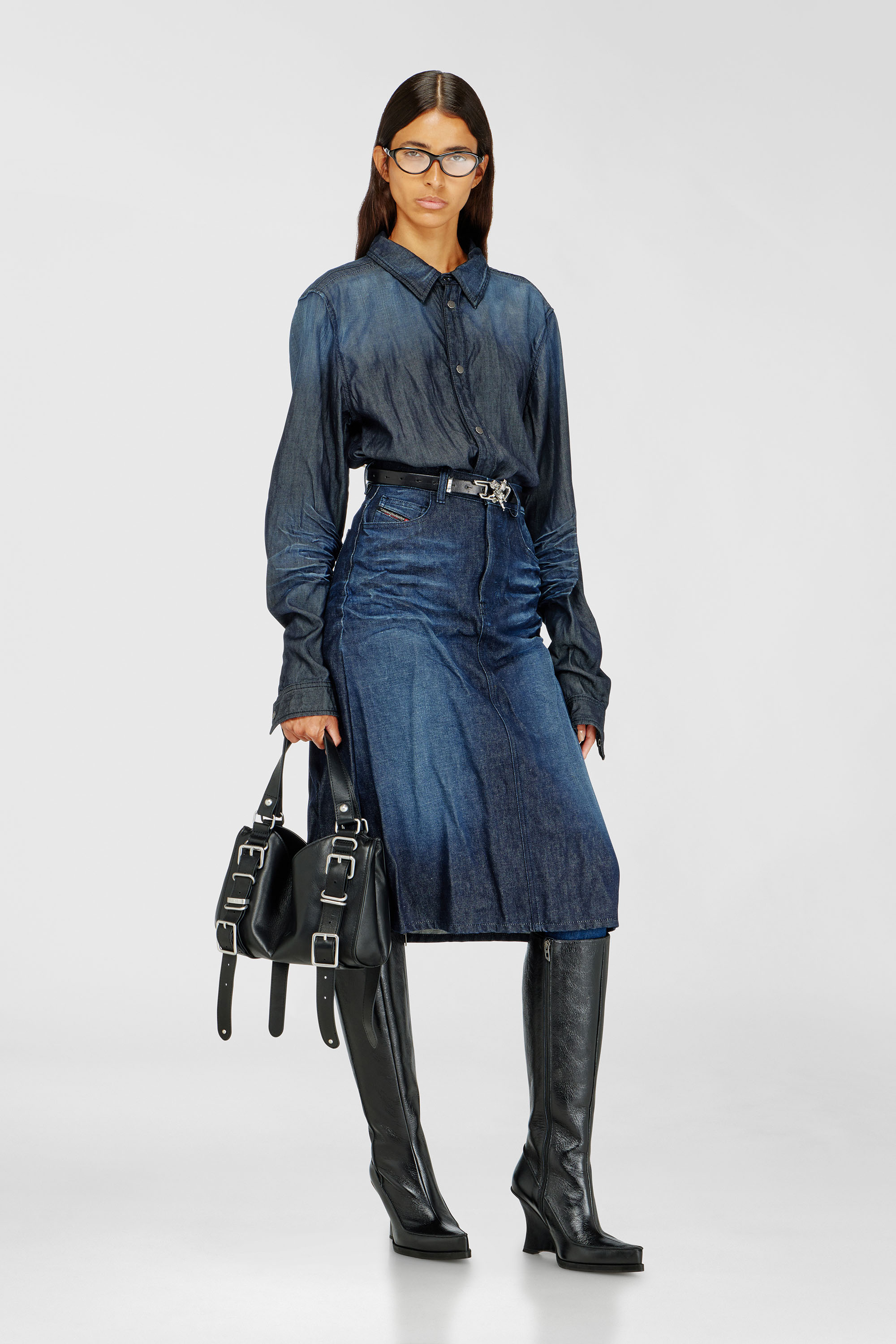 Midi skirt in creased denim
